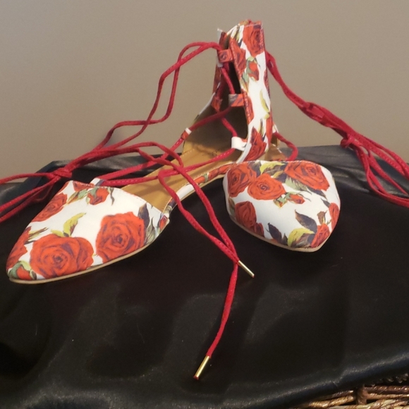 Sandals - Picture 2 of 2